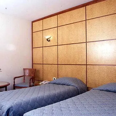Hotel Gallia 3*